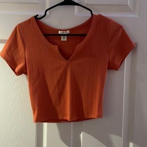 Pretty orange shirt sooo cute for summer!!